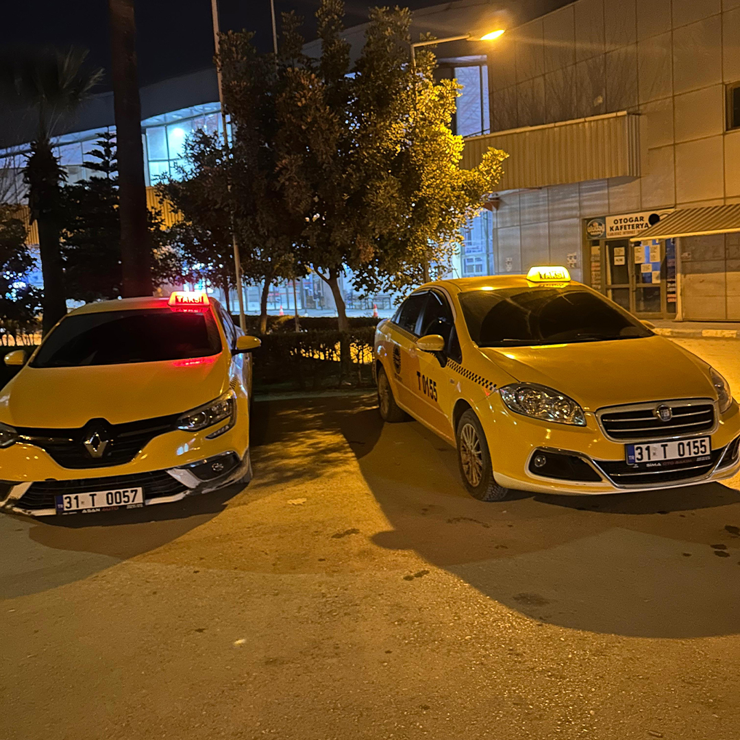 Konforlu sedan taksi aracı
